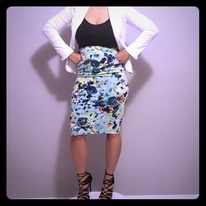 Floral pencil skirt.